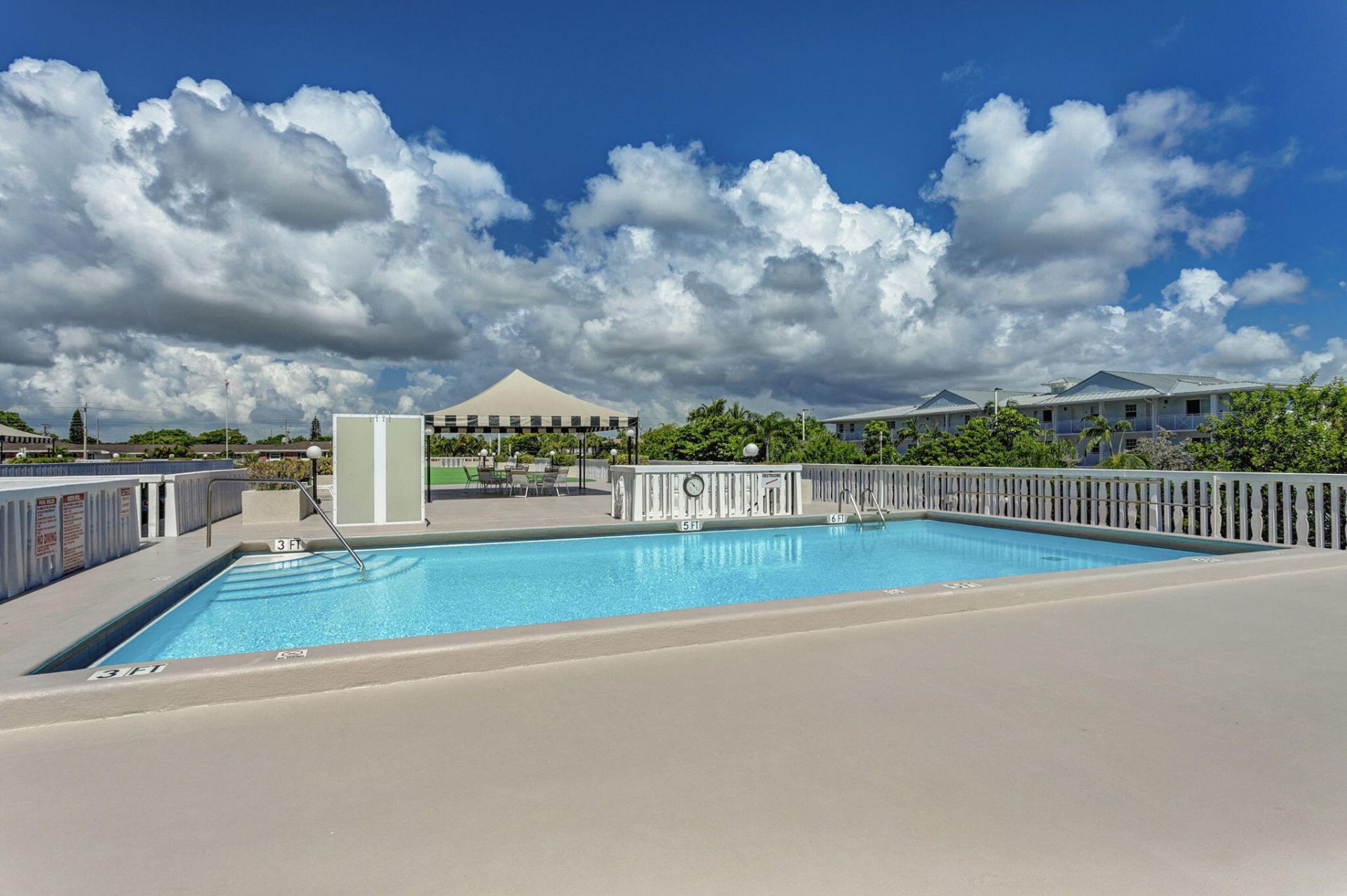 801 Lake Shore Drive, Unit 302, Lake Park, FL 33403 Photo