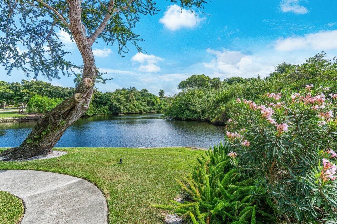 781 Apple Tree Lane, Boca Raton, FL 33486 Photo