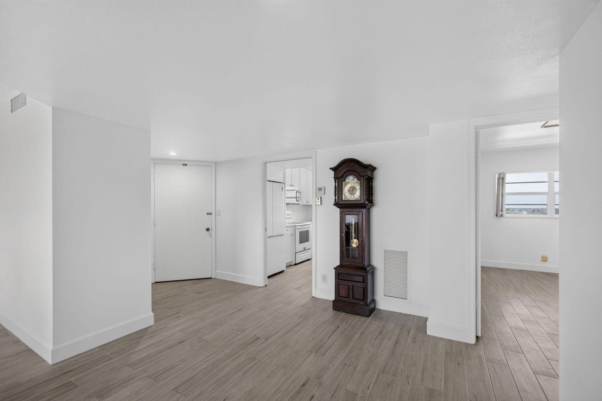 801 Lake Shore Drive, Unit 716, Lake Park, FL 33403 Photo