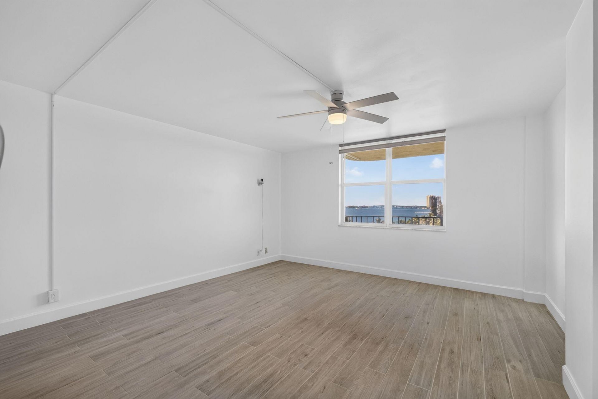 801 Lake Shore Drive, Unit 716, Lake Park, FL 33403 Photo