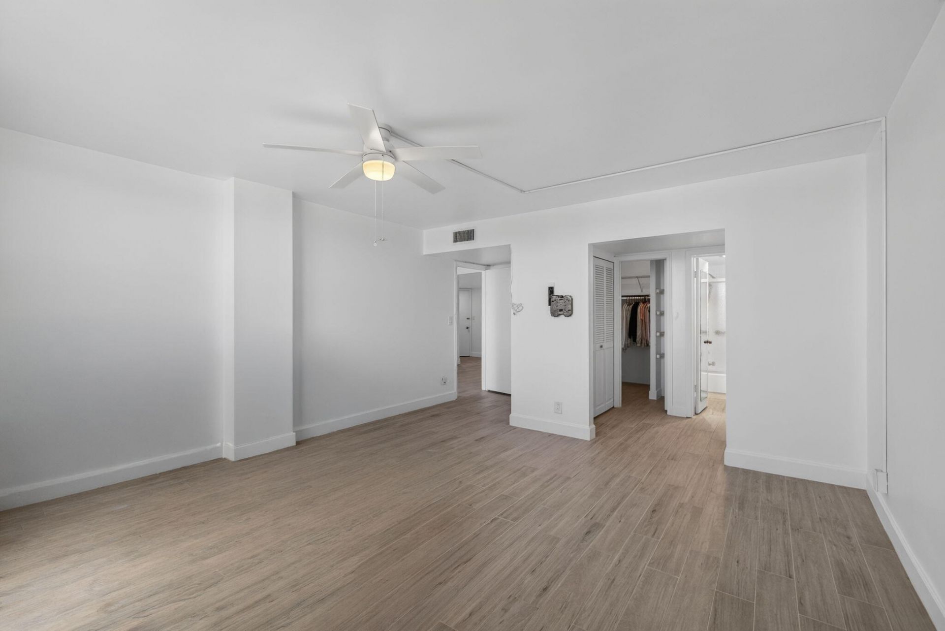 801 Lake Shore Drive, Unit 716, Lake Park, FL 33403 Photo