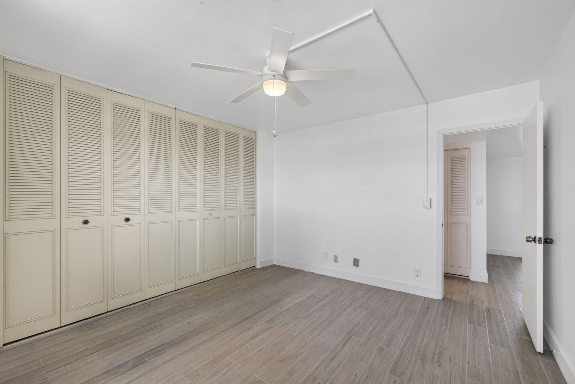 801 Lake Shore Drive, Unit 716, Lake Park, FL 33403 Photo