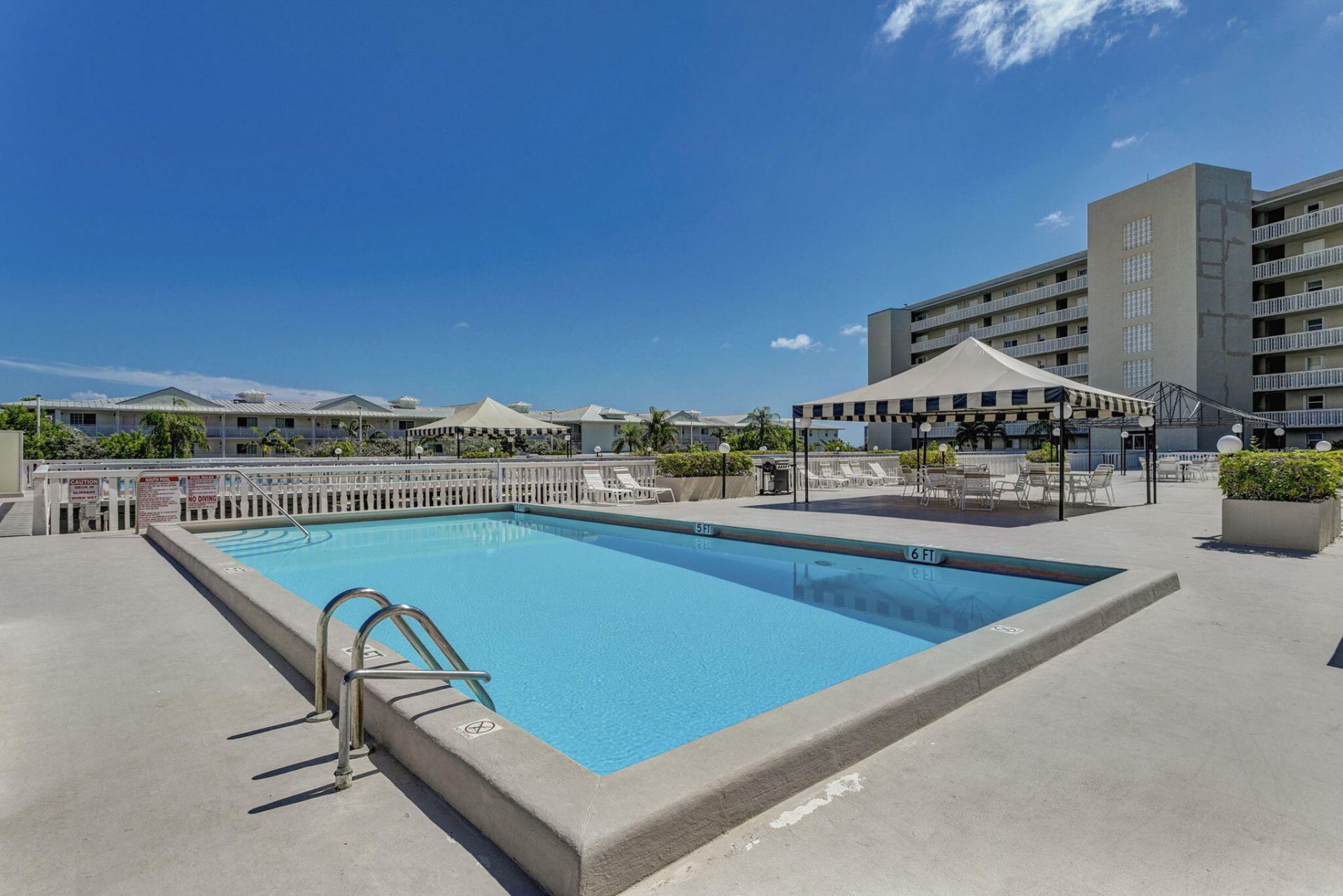 801 Lake Shore Drive, Unit 716, Lake Park, FL 33403 Photo