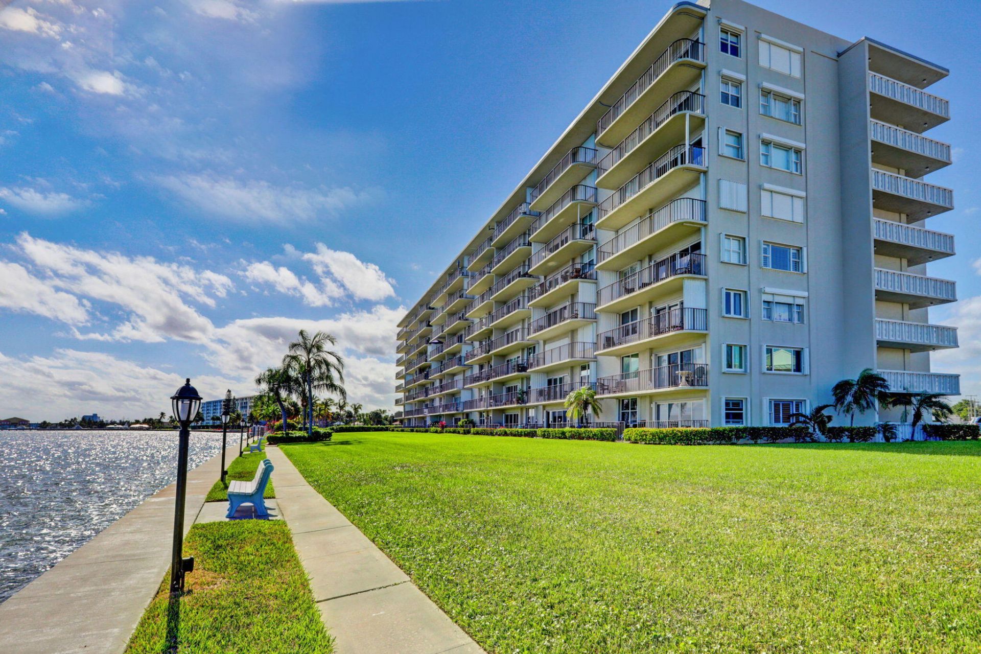 801 Lake Shore Drive, Unit 716, Lake Park, FL 33403 Photo