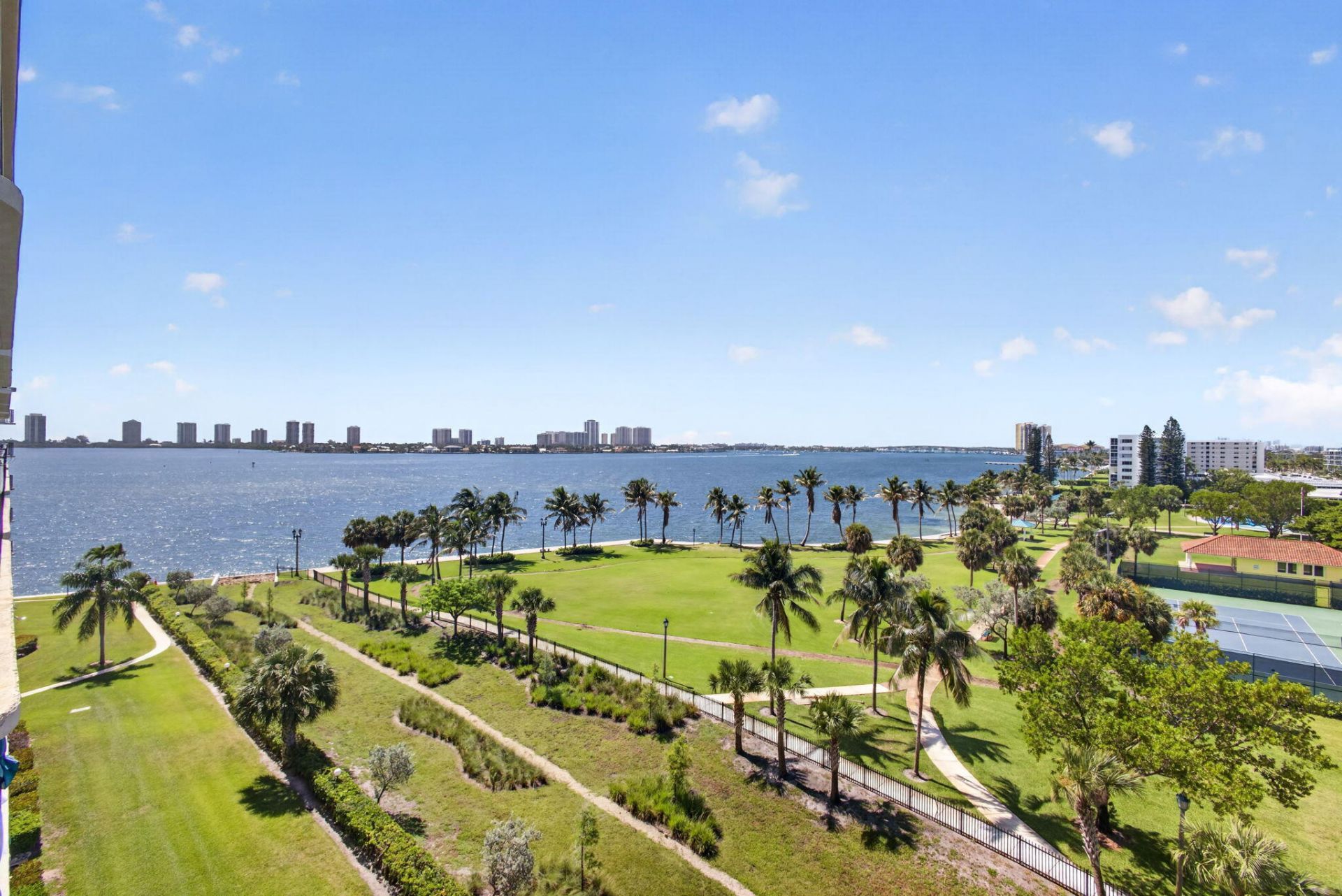 801 Lake Shore Drive, Unit 716, Lake Park, FL 33403 Photo