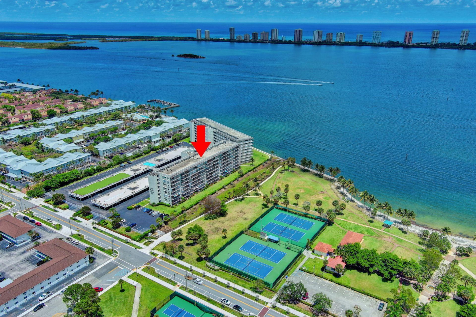 801 Lake Shore Drive, Unit 716, Lake Park, FL 33403 Photo