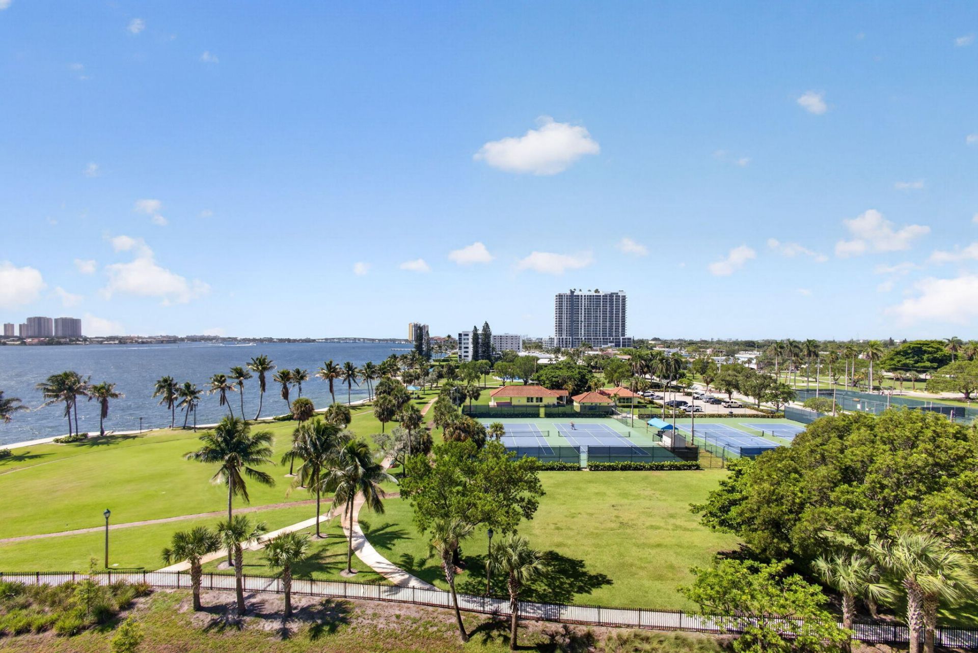 801 Lake Shore Drive, Unit 716, Lake Park, FL 33403 Photo
