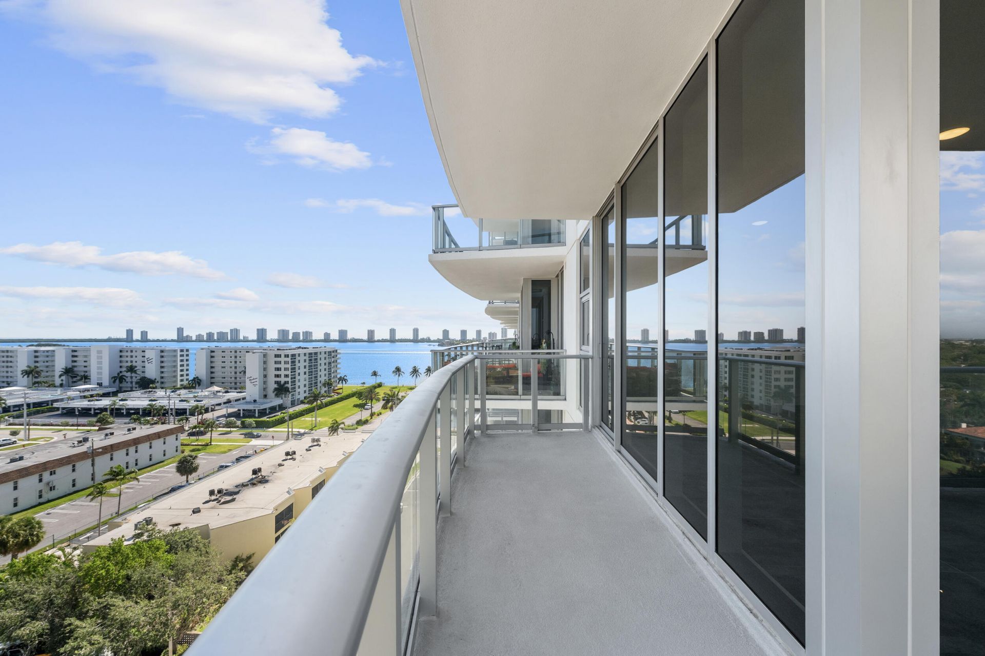 220 Lake Shore Drive, Unit 923, Lake Park, FL 33403 Photo
