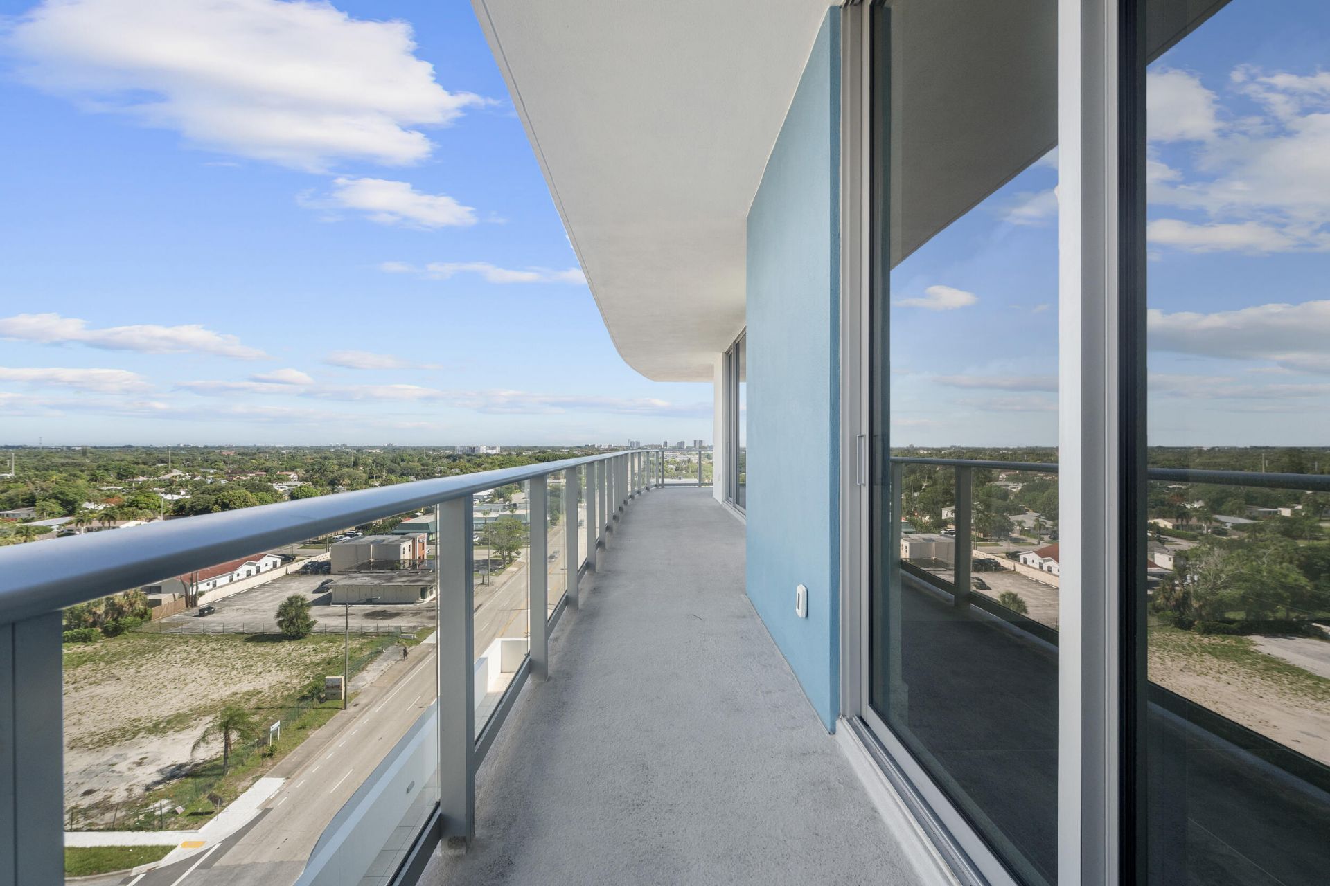 220 Lake Shore Drive, Unit 923, Lake Park, FL 33403 Photo