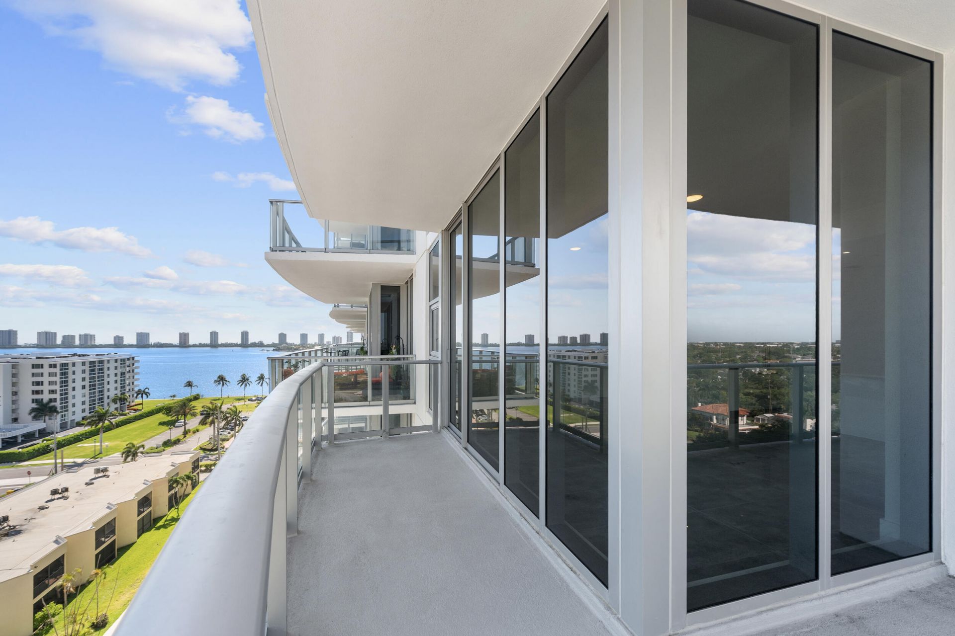 220 Lake Shore Drive, Unit 923, Lake Park, FL 33403 Photo