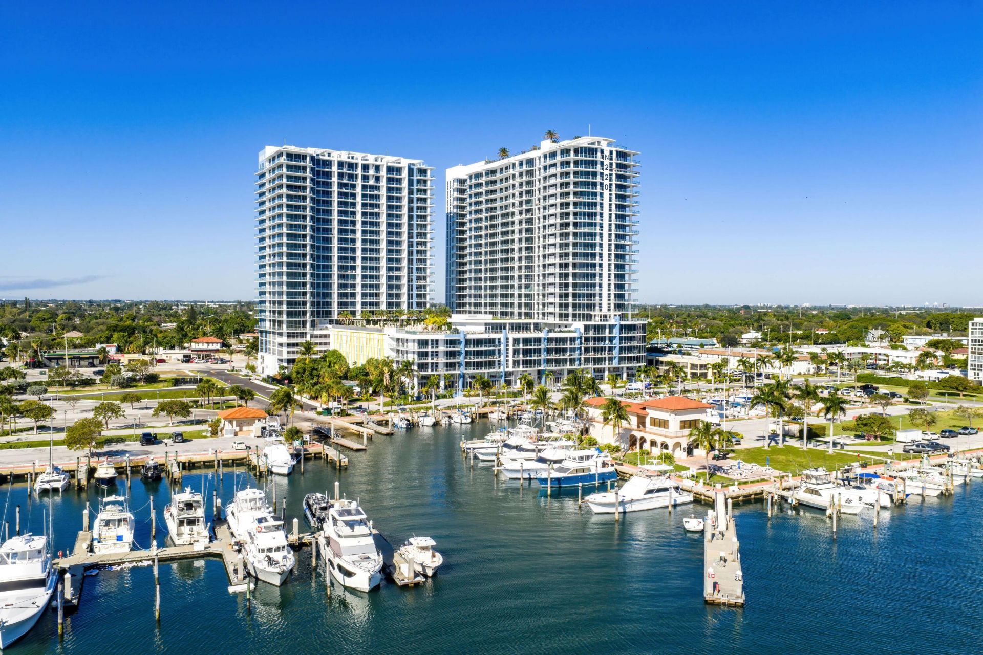 220 Lake Shore Drive, Unit 923, Lake Park, FL 33403 Photo