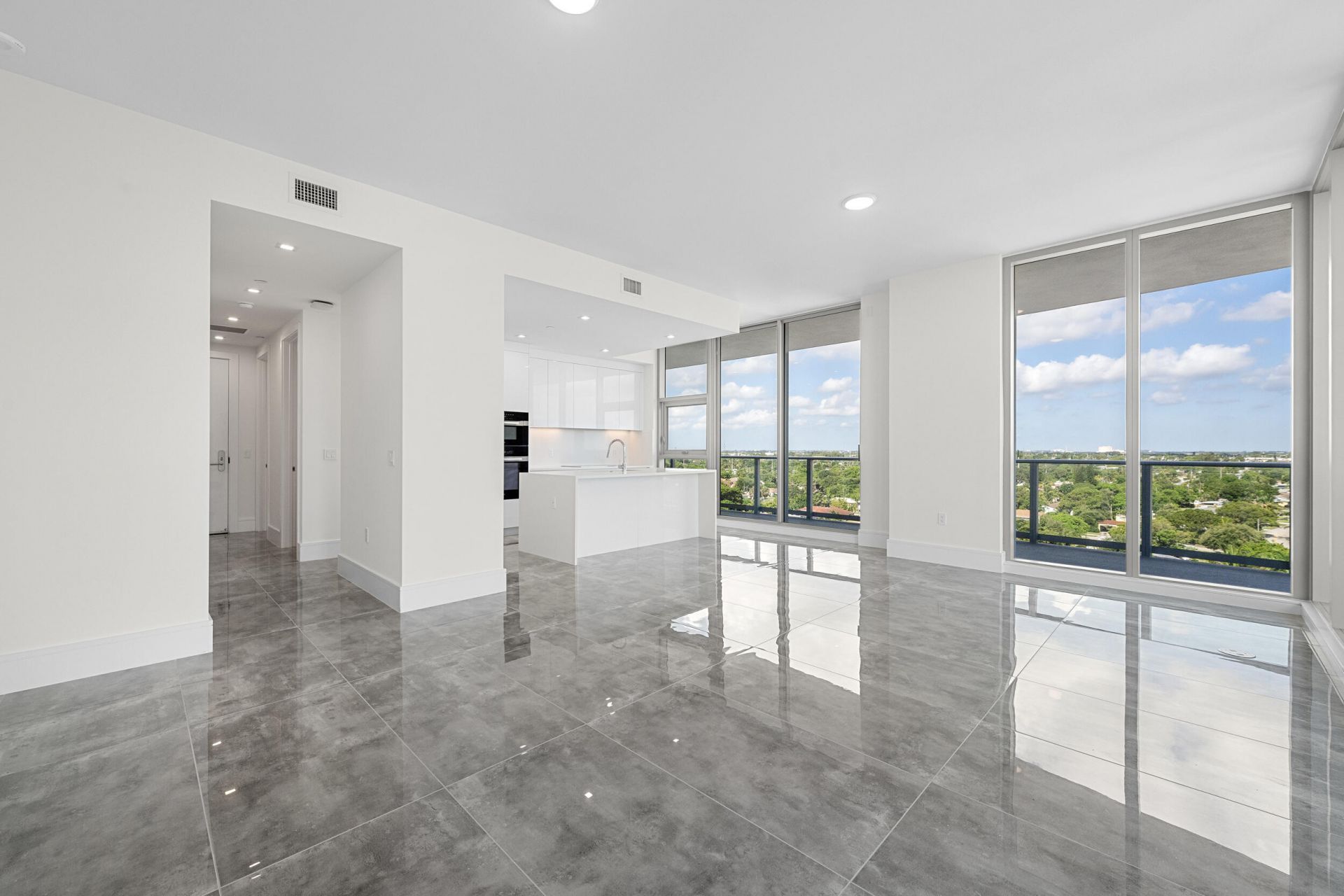 220 Lake Shore Drive, Unit 923, Lake Park, FL 33403 Photo