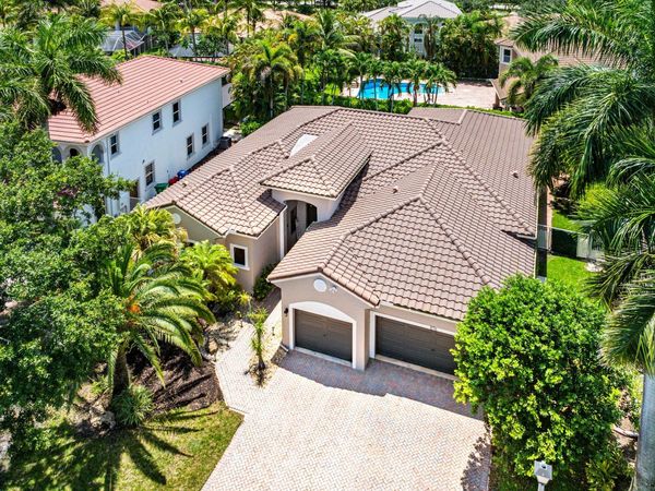 876 NW 123rd Drive, Coral Springs, FL 33071