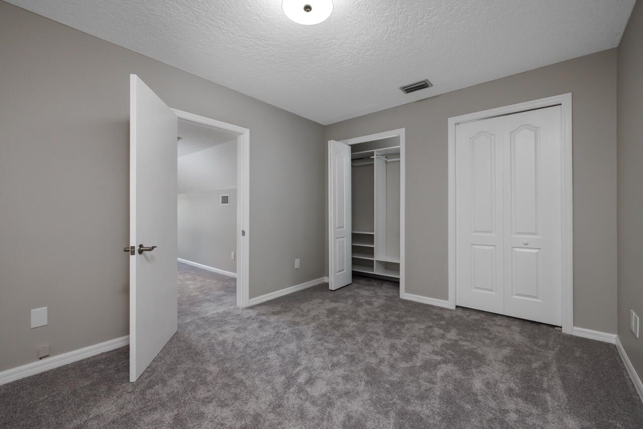 9200 SE Olympus Street, Hobe Sound, FL 33455 Photo