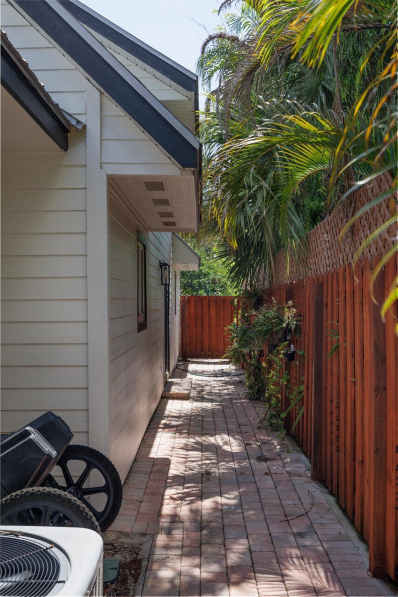 9200 SE Olympus Street, Hobe Sound, FL 33455 Photo