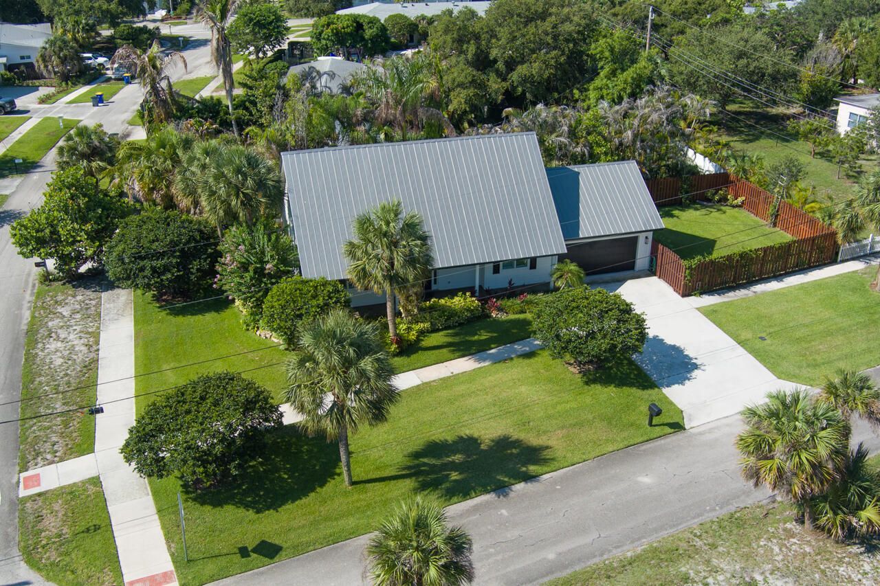 9200 SE Olympus Street, Hobe Sound, FL 33455 Photo