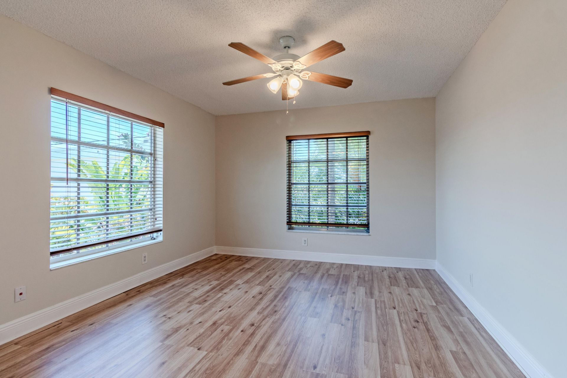 2161 NE 68th Street, Unit 332, Fort Lauderdale, FL 33308 Photo