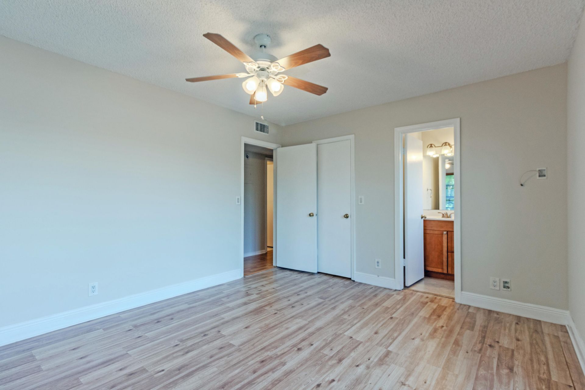 2161 NE 68th Street, Unit 332, Fort Lauderdale, FL 33308 Photo