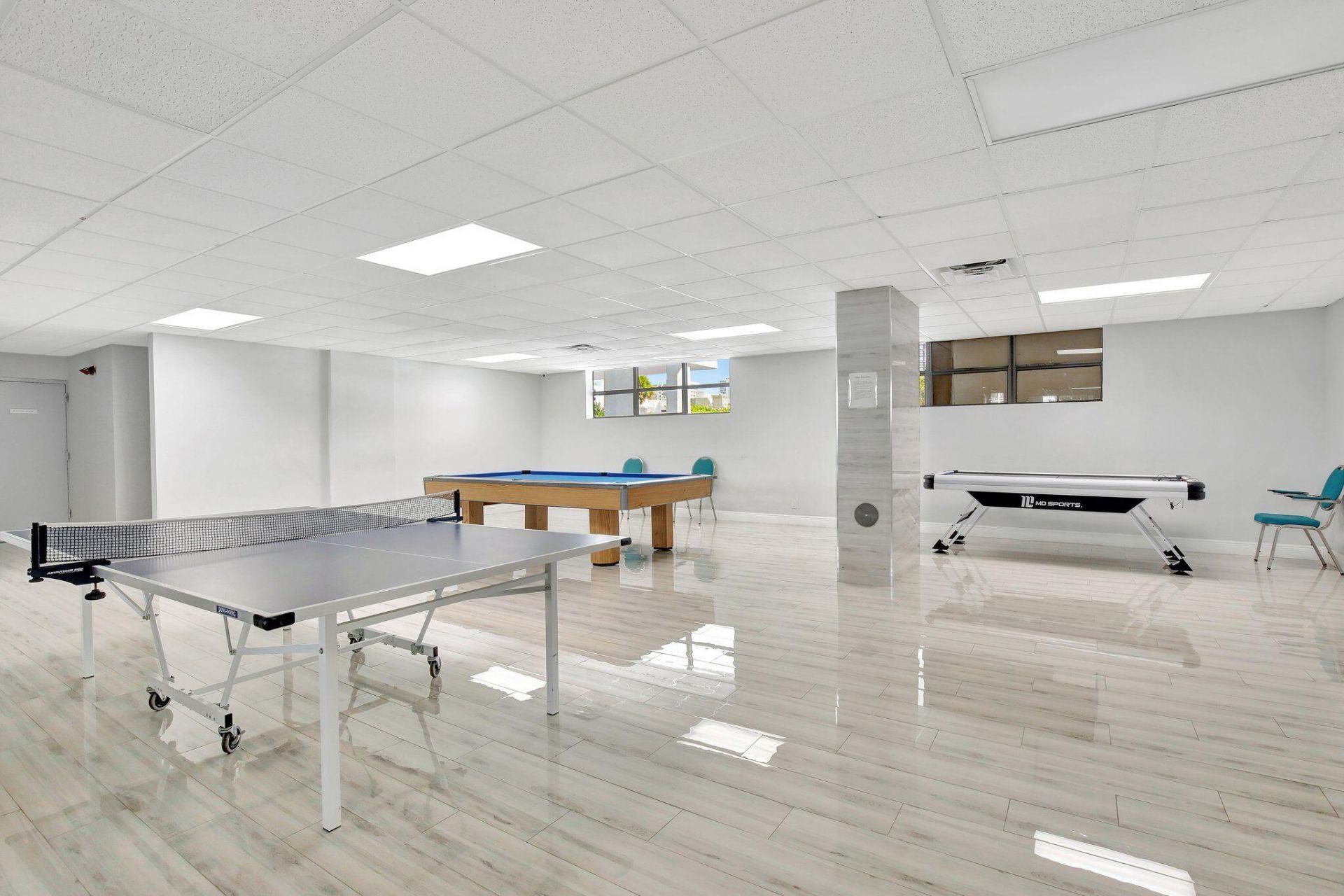 600 Parkview Drive, Unit 230, Hallandale Beach, FL 33009 Photo
