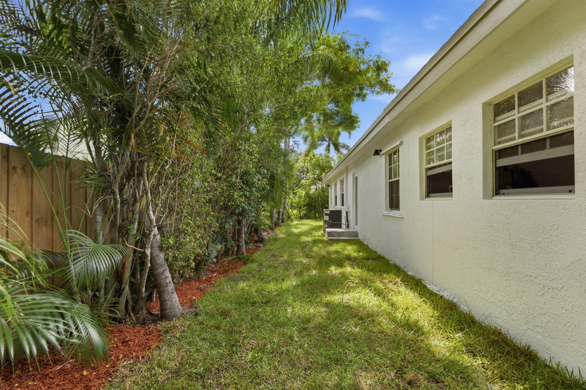 4793 Badger Avenue, West Palm Beach, FL 33417 Photo