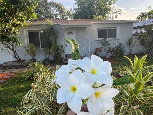 1635 NE 160th Street, North Miami Beach, FL 33162