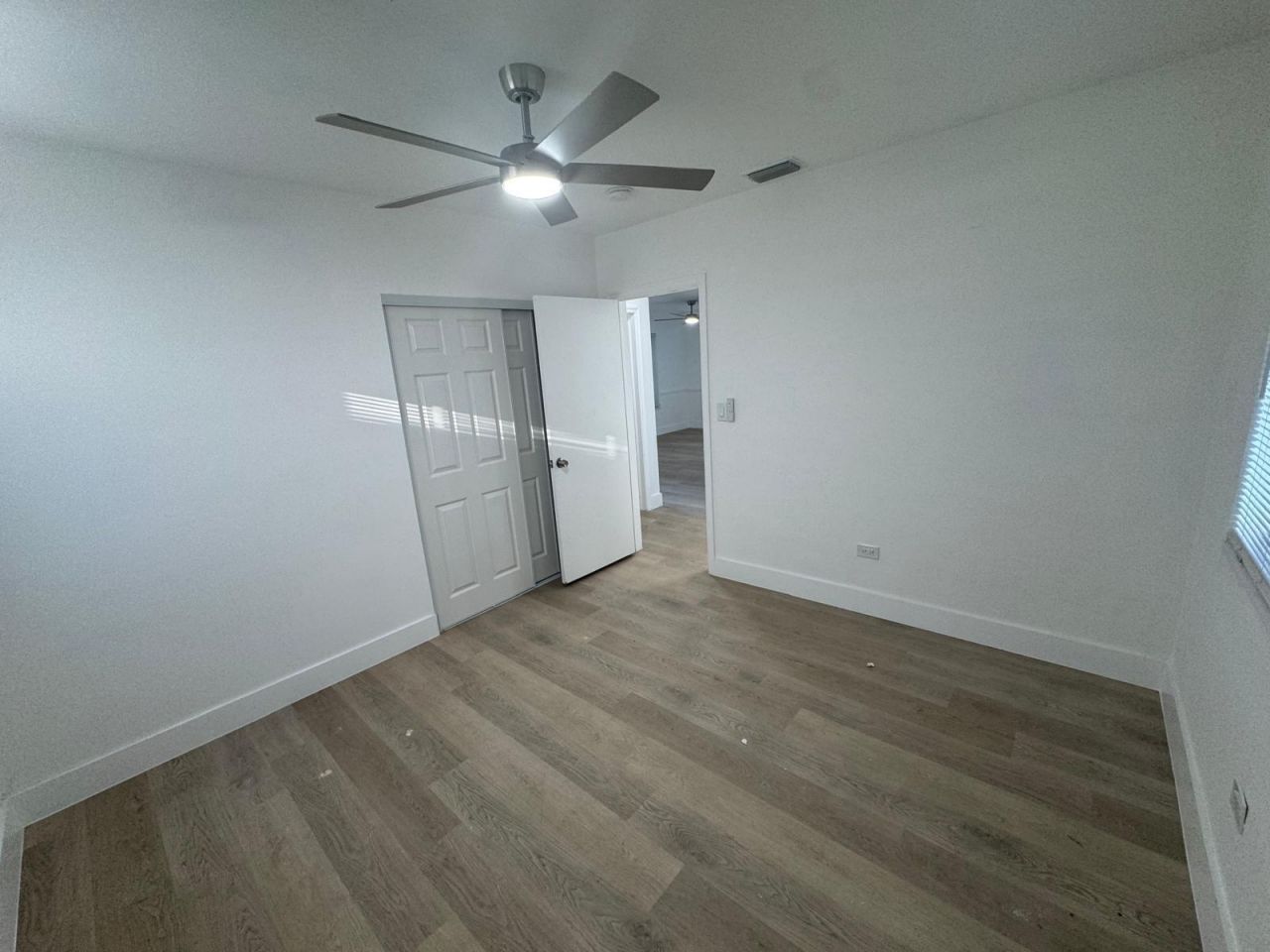 1635 NE 160th Street, North Miami Beach, FL 33162 Photo