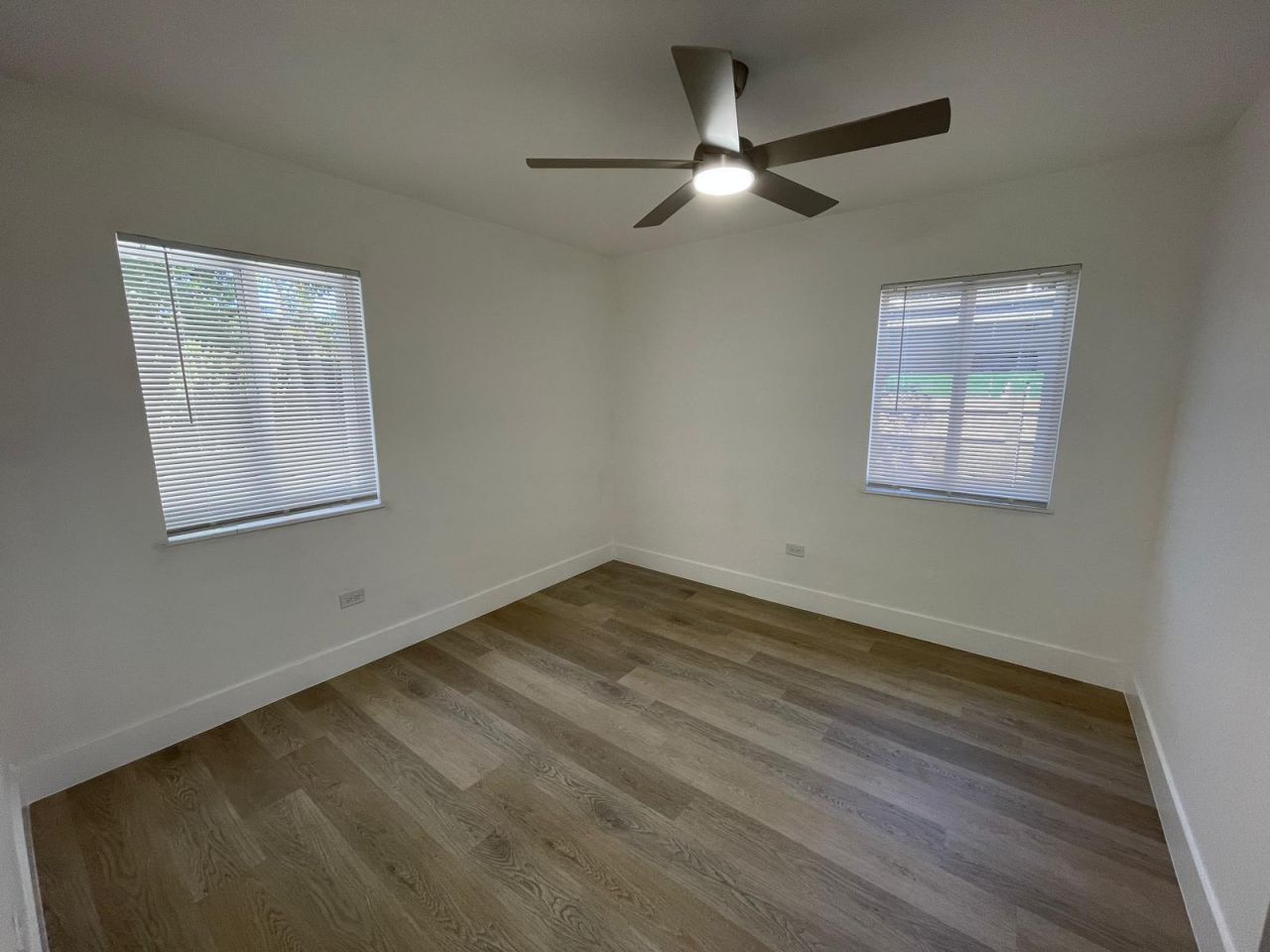 1635 NE 160th Street, North Miami Beach, FL 33162 Photo