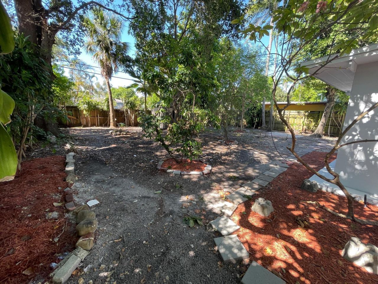 1635 NE 160th Street, North Miami Beach, FL 33162 Photo