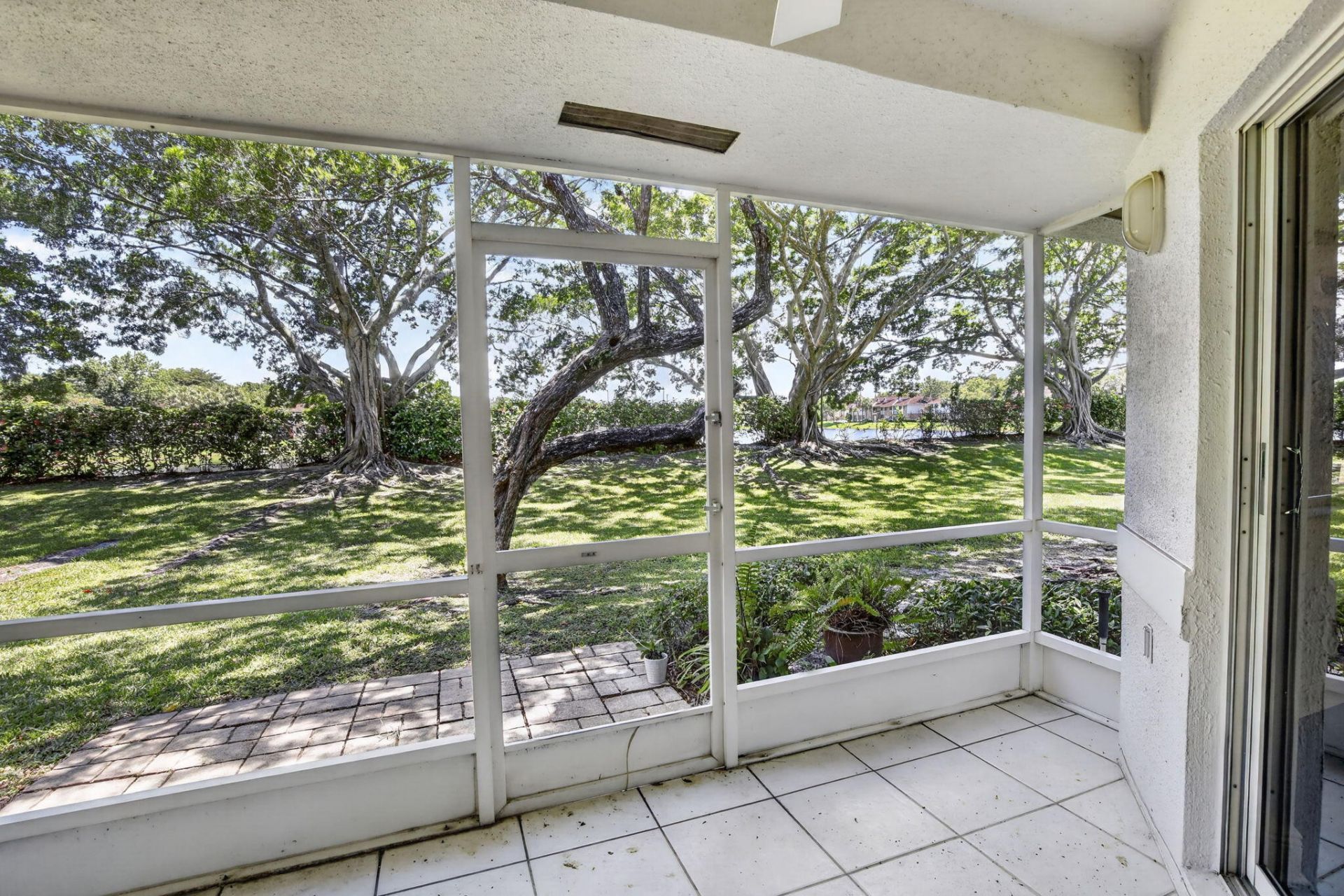 9200 NW 9th Court, Plantation, FL 33324 Photo