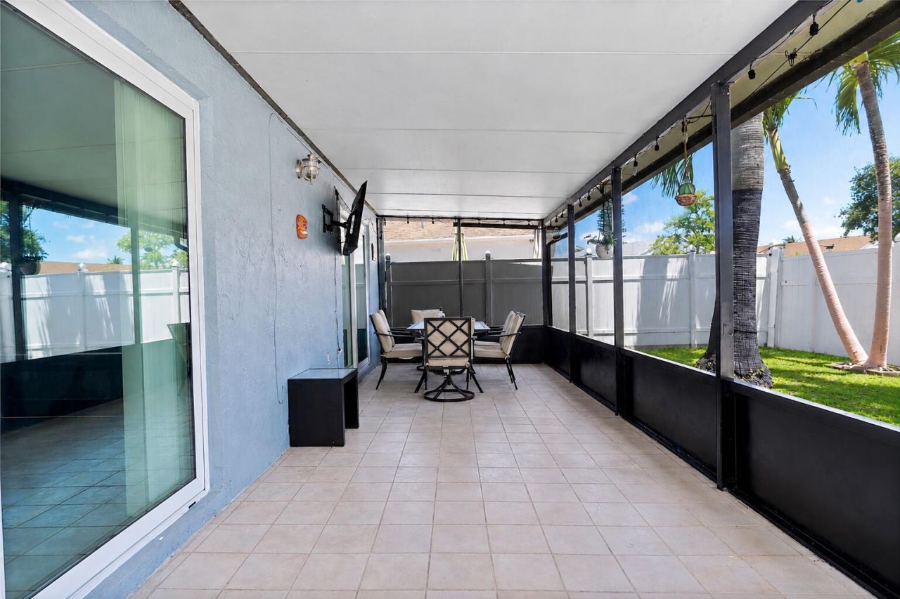 3 Meriden Way, Boynton Beach, FL 33426 Photo