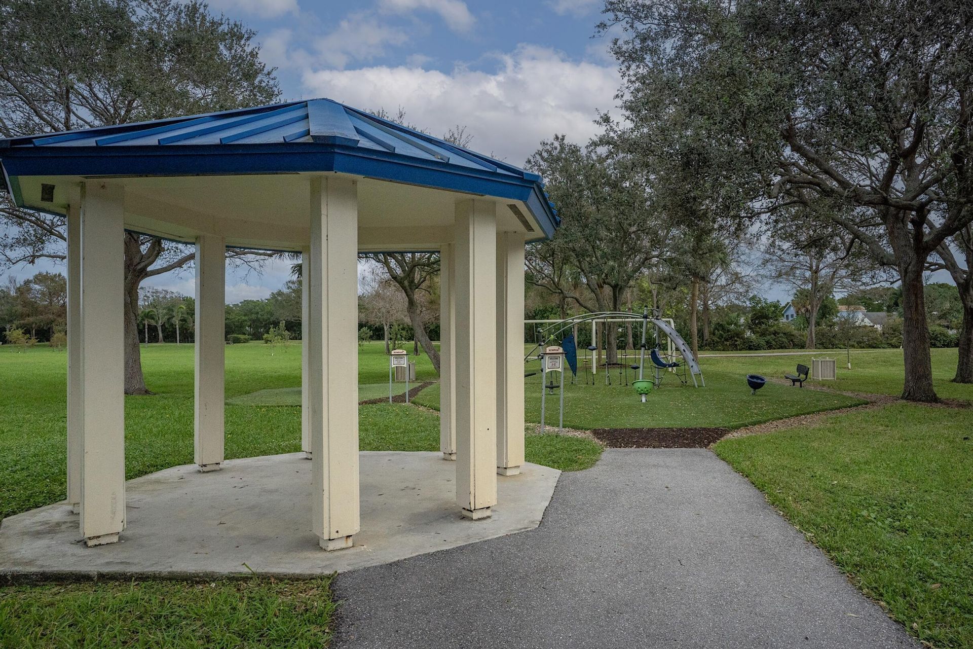 3 Meriden Way, Boynton Beach, FL 33426 Photo