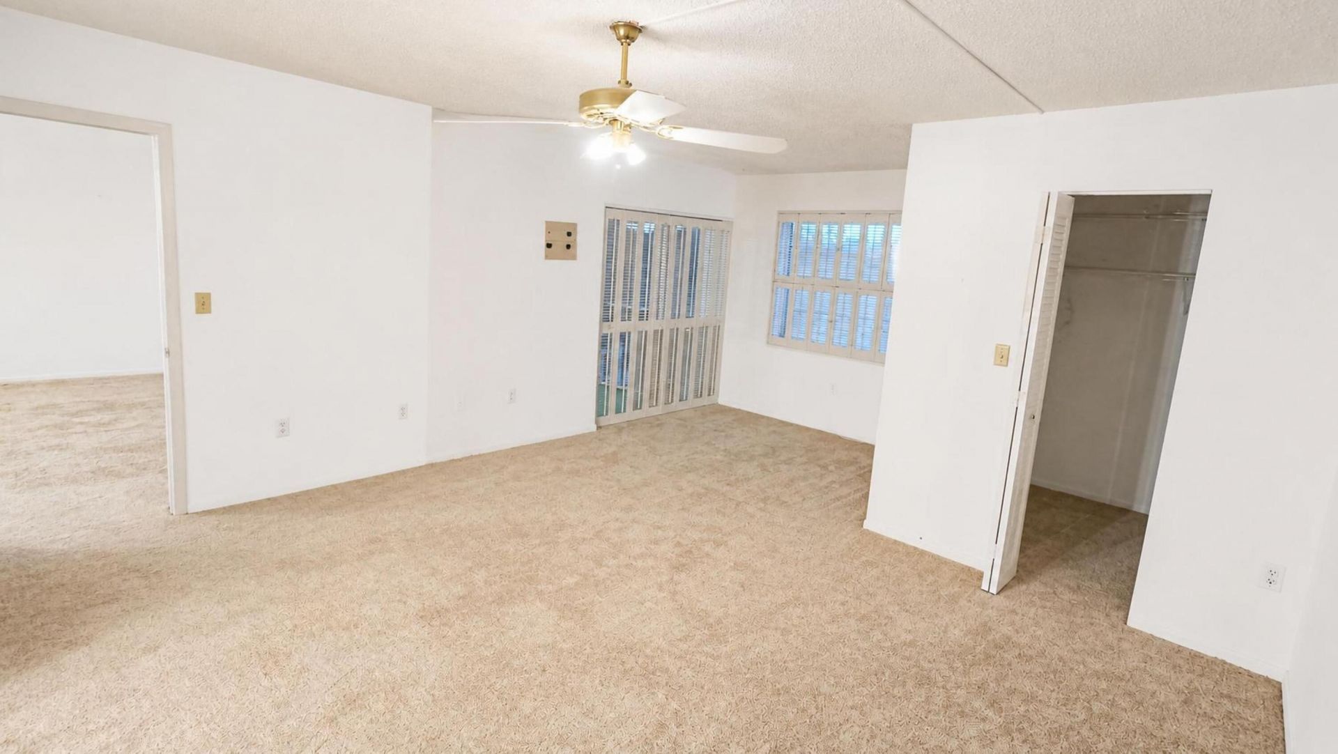 3930 Inverrary Boulevard, Unit 303, Lauderhill, FL 33319 Photo