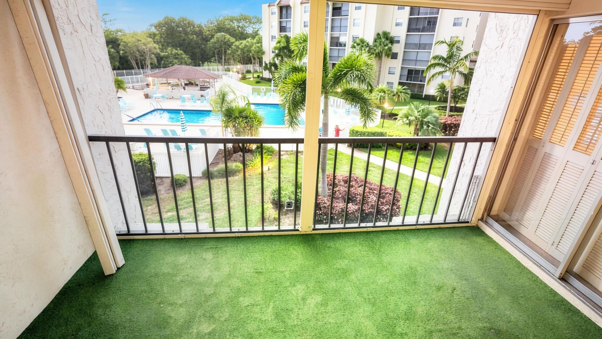 3930 Inverrary Boulevard, Unit 303, Lauderhill, FL 33319 Photo