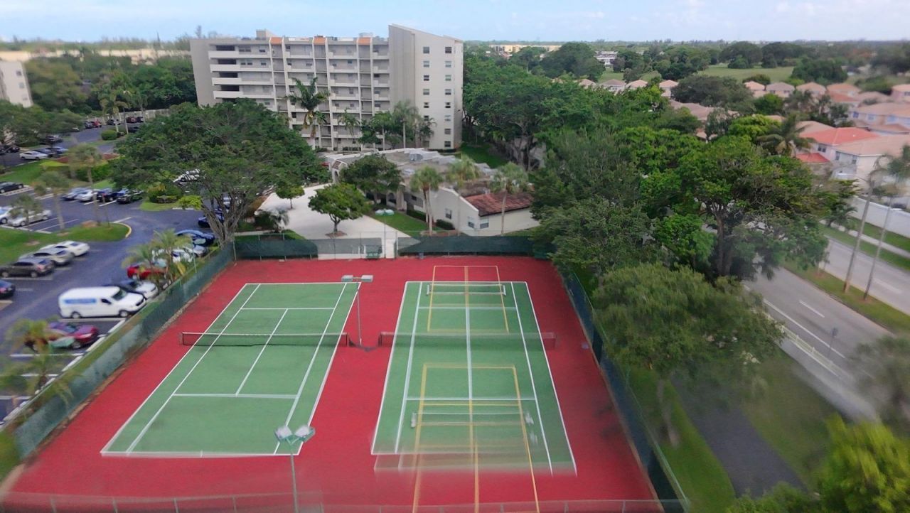 3930 Inverrary Boulevard, Unit 303, Lauderhill, FL 33319 Photo