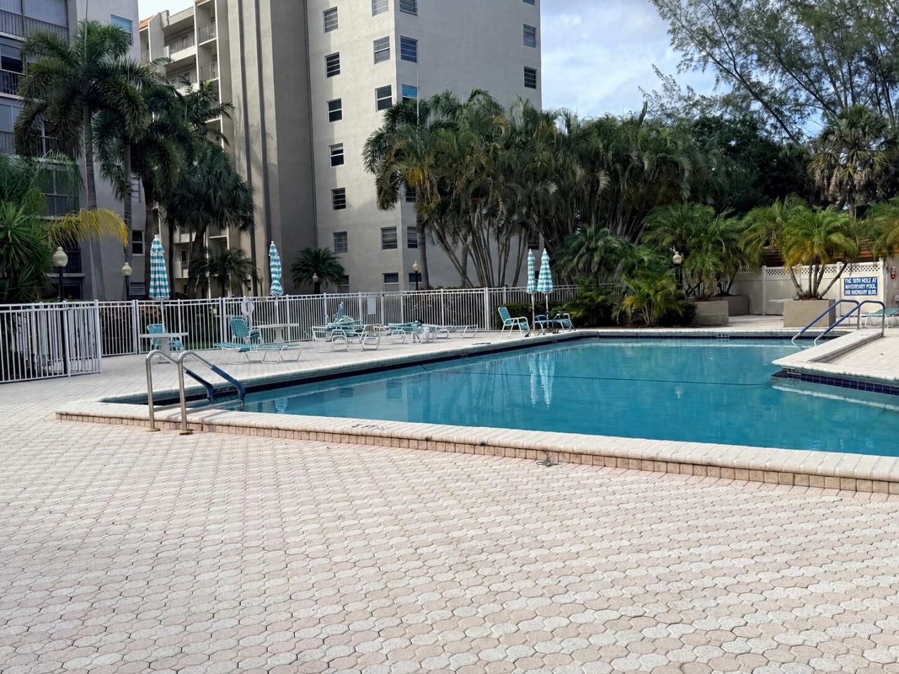 3930 Inverrary Boulevard, Unit 303, Lauderhill, FL 33319 Photo