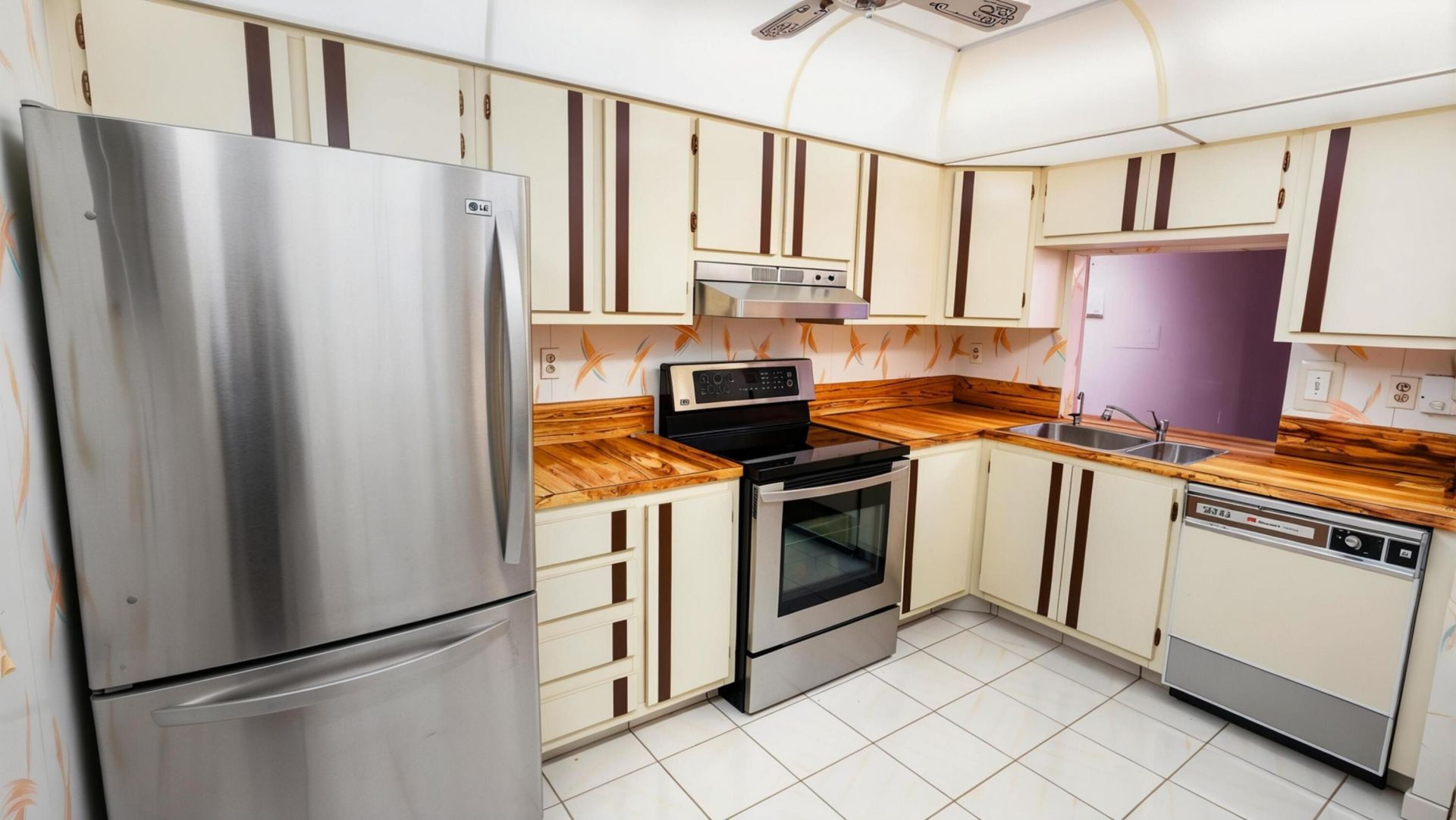 3930 Inverrary Boulevard, Unit 303, Lauderhill, FL 33319 Photo