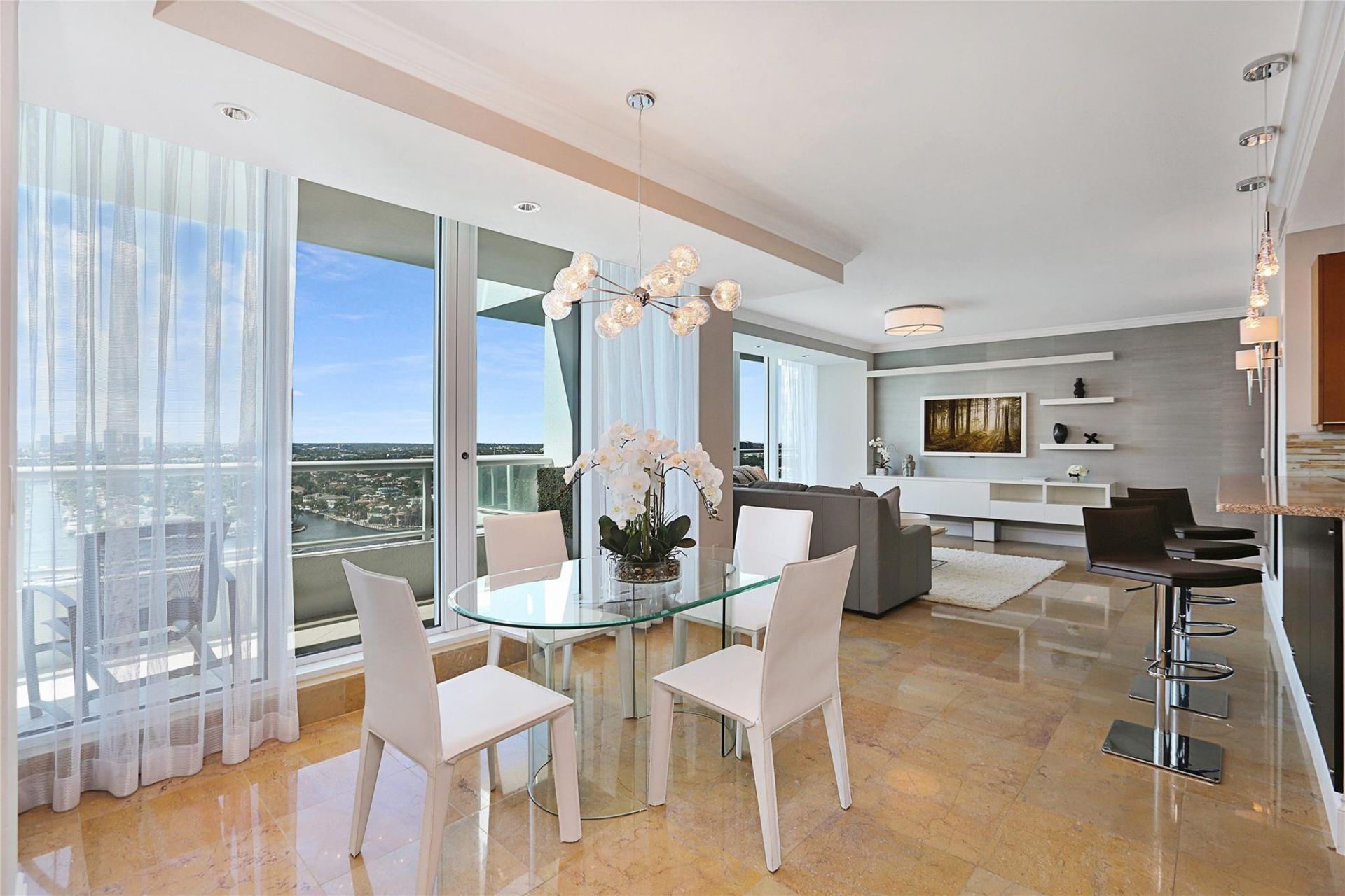 1 N Fort Lauderdale Beach Boulevard, Unit 1807, Fort Lauderdale, FL 33304 Photo