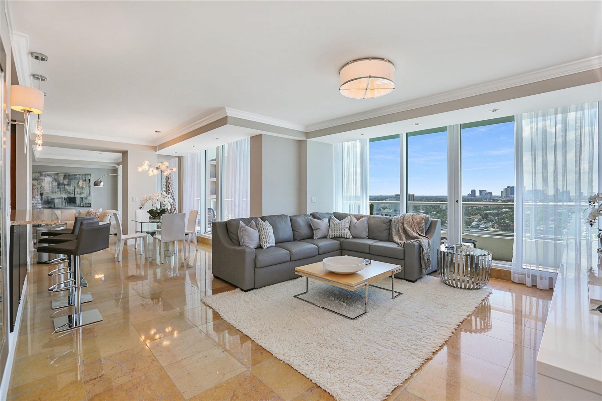 1 N Fort Lauderdale Beach Boulevard, Unit 1807, Fort Lauderdale, FL 33304 Photo