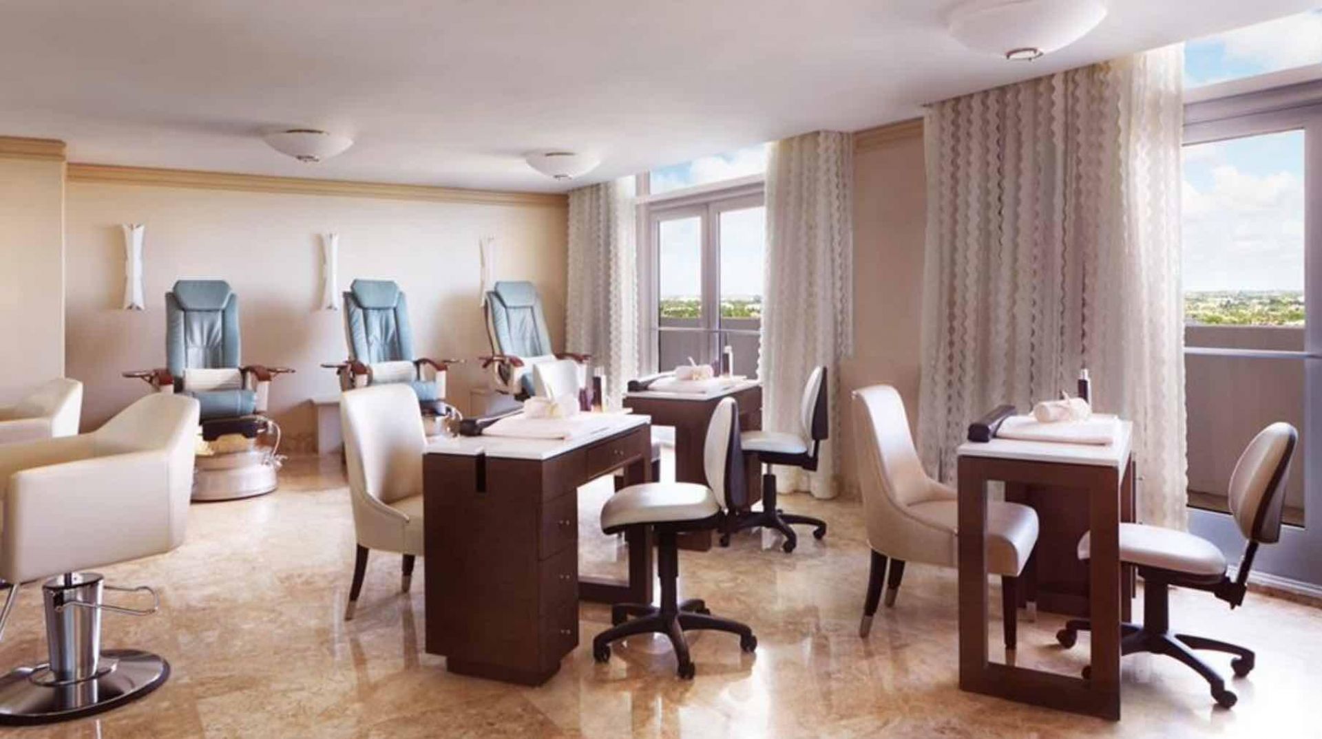 1 N Fort Lauderdale Beach Boulevard, Unit 1807, Fort Lauderdale, FL 33304 Photo