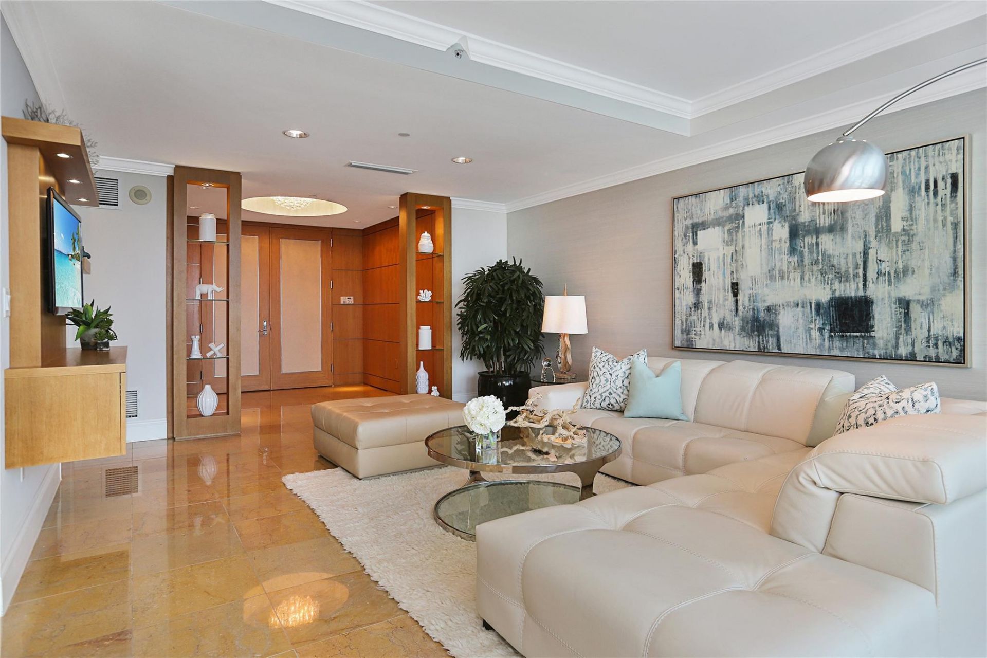1 N Fort Lauderdale Beach Boulevard, Unit 1807, Fort Lauderdale, FL 33304 Photo