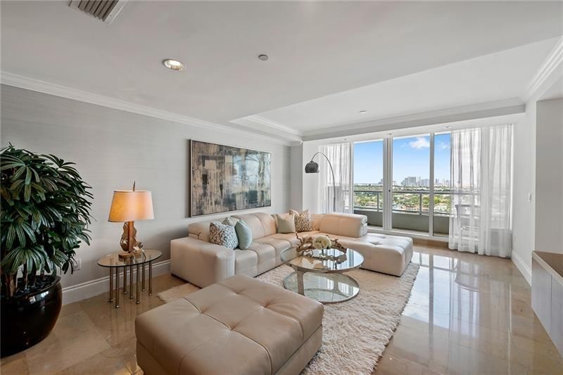1 N Fort Lauderdale Beach Boulevard, Unit 1807, Fort Lauderdale, FL 33304 Photo