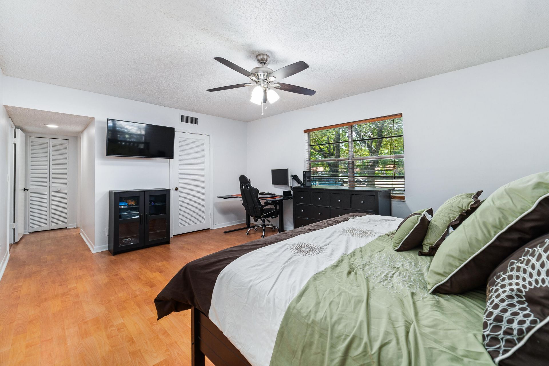 8968 W Sample Road, Unit 101, Coral Springs, FL 33065 Photo
