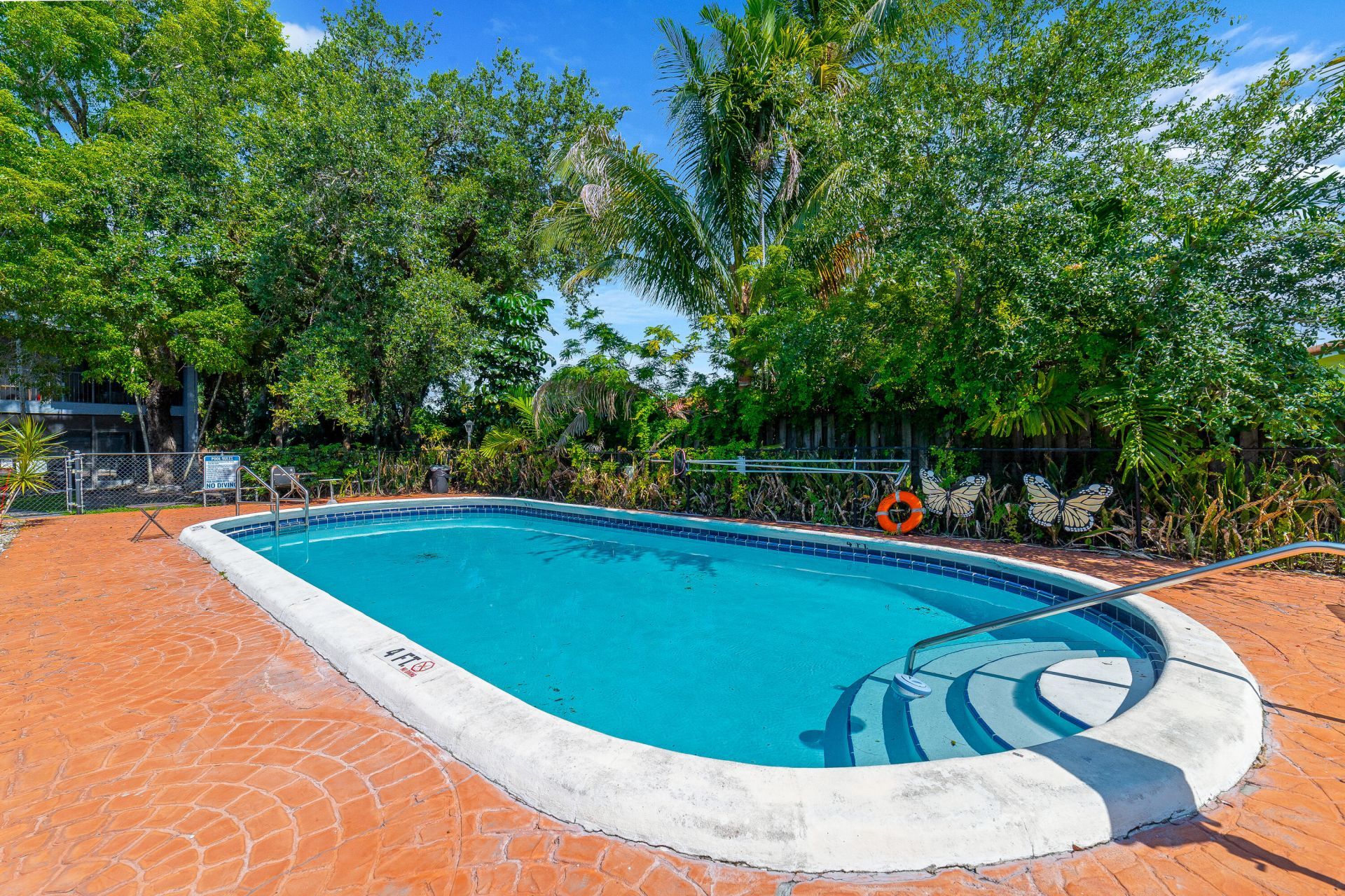 8968 W Sample Road, Unit 101, Coral Springs, FL 33065 Photo