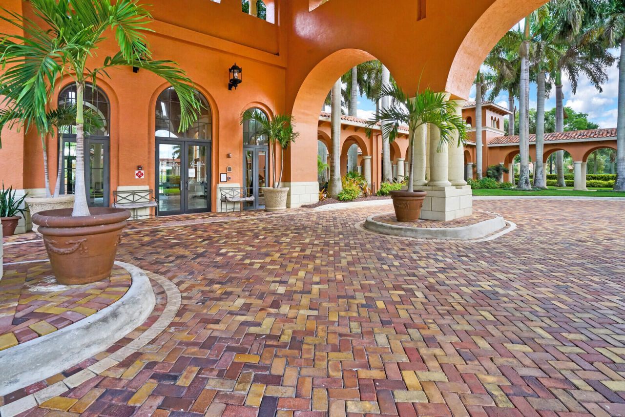 1848 Via Castello, Wellington, FL 33411 Photo