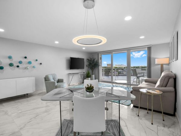 511 Bayshore Drive, Unit 910, Fort Lauderdale, FL 33304