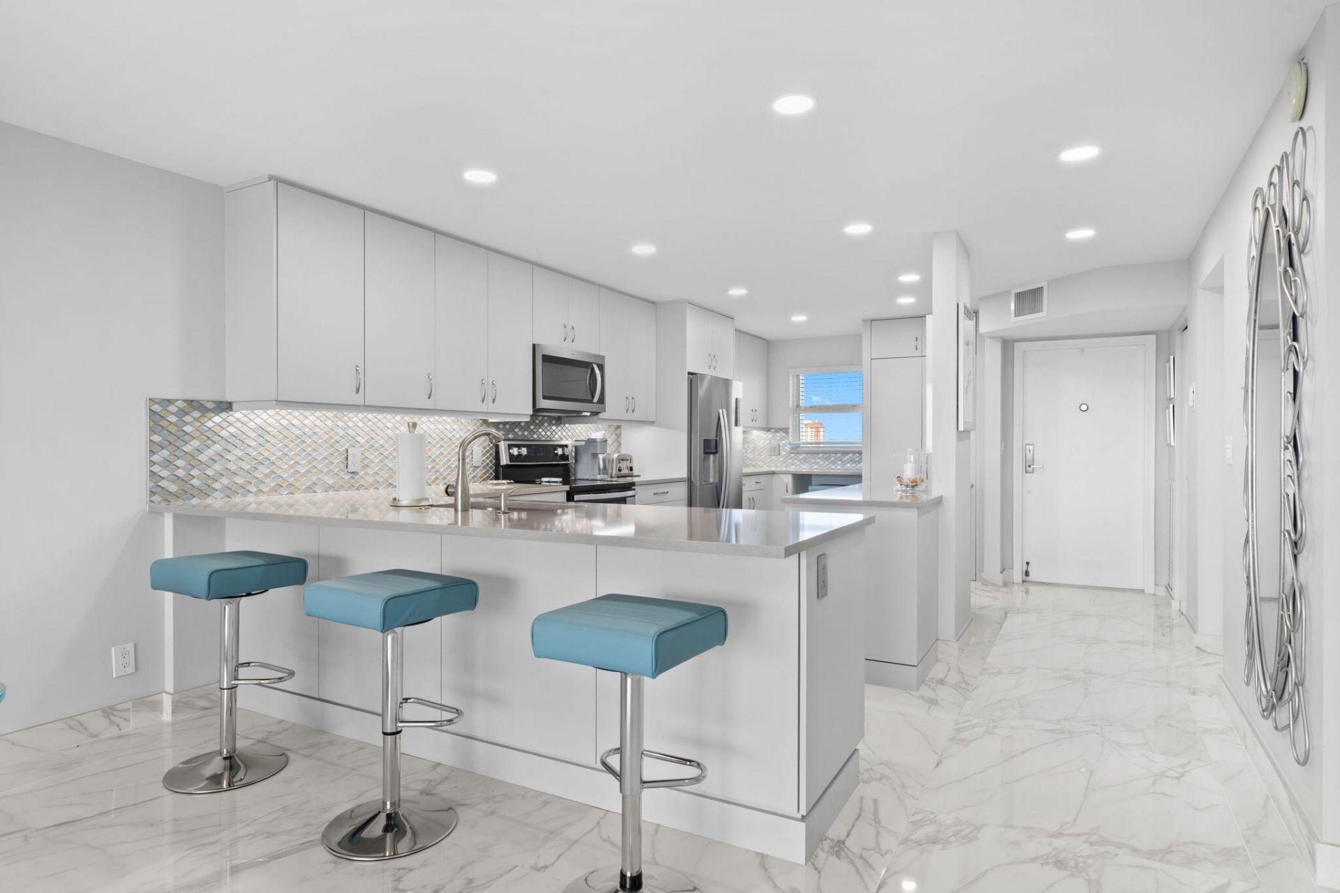 511 Bayshore Drive, Unit 910, Fort Lauderdale, FL 33304 Photo