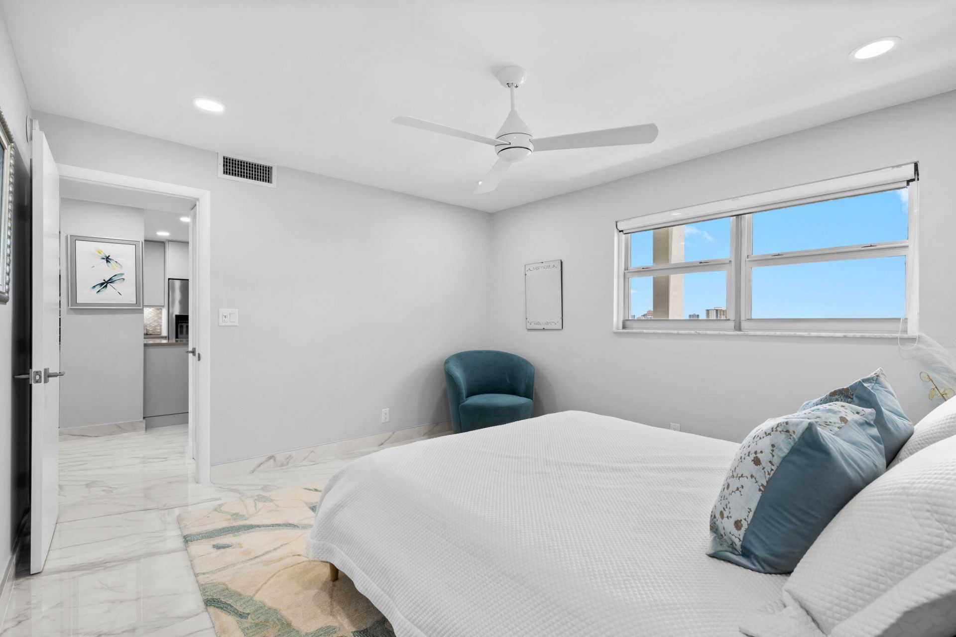 511 Bayshore Drive, Unit 910, Fort Lauderdale, FL 33304 Photo