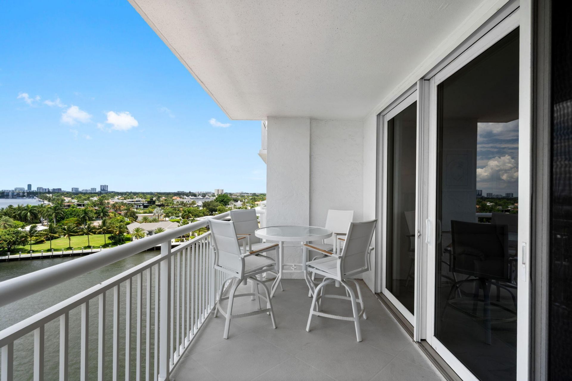511 Bayshore Drive, Unit 910, Fort Lauderdale, FL 33304 Photo