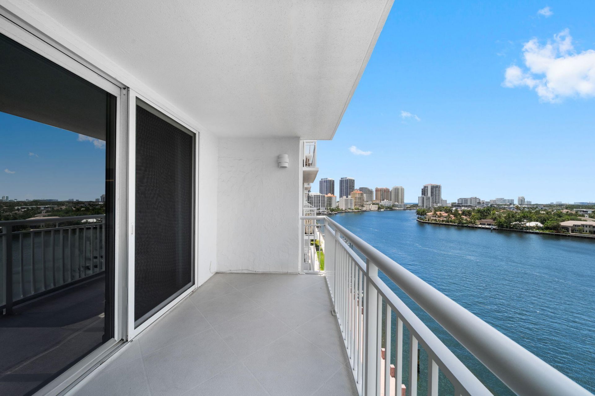511 Bayshore Drive, Unit 910, Fort Lauderdale, FL 33304 Photo