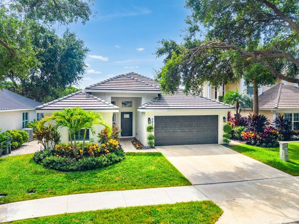 583 Canoe Point, Delray Beach, FL 33444
